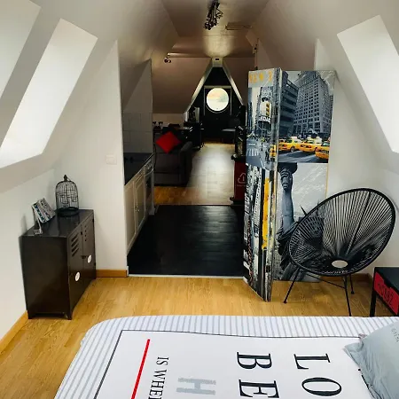 Loft Apartment *